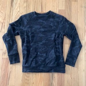 Lululemon scuba crewneck. Size four.